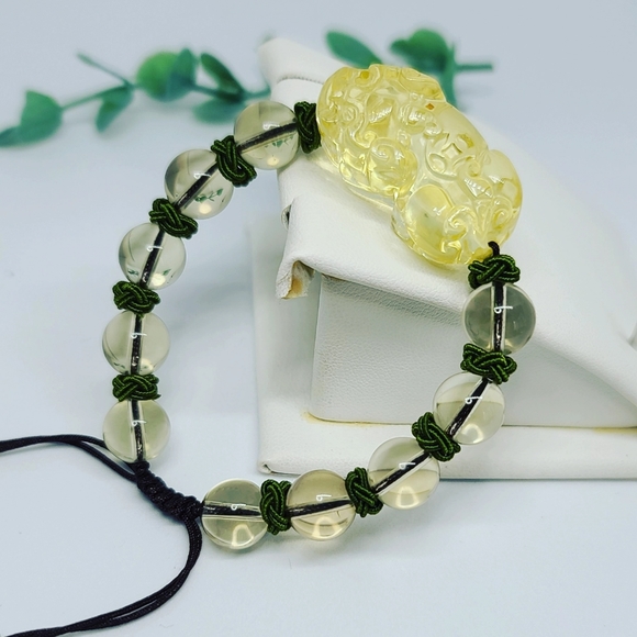 Natural Citrine Pixiu Carving Bracelet - Picture 3 of 4